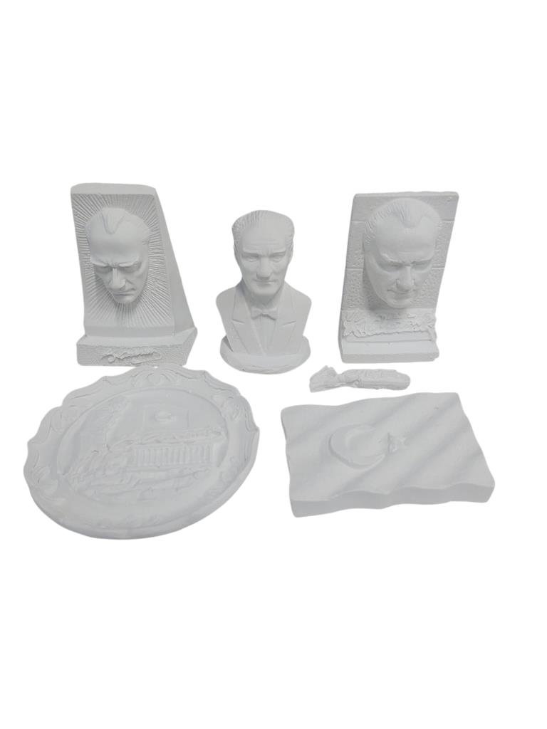 Atatürk Büstleri ve Türk Bayrağı Seti 6 Parça